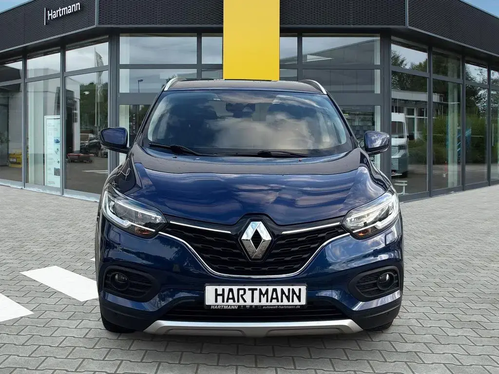 Main__Slider__Photo:Renault Kadjar LIMITED Deluxe TCe 160 EDC GPF 09/2019-1