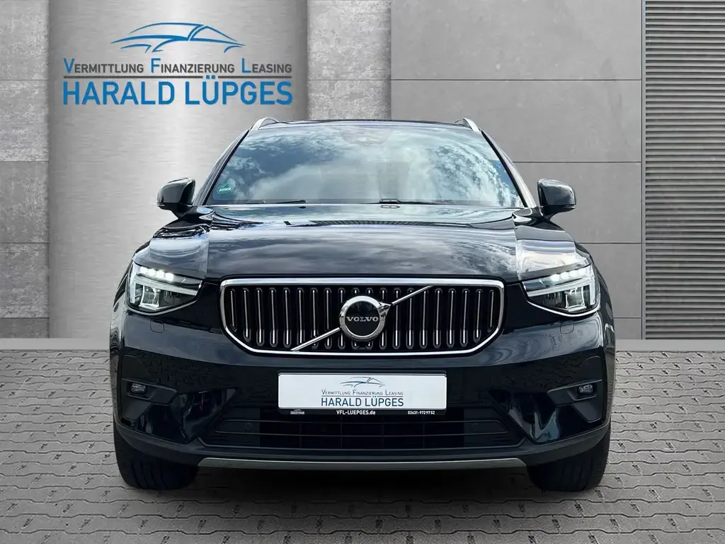 Main__Slider__Photo:Volvo XC40 Plus Bright 2WD, Virtual, Navi, Leder, LED 09/2022-1