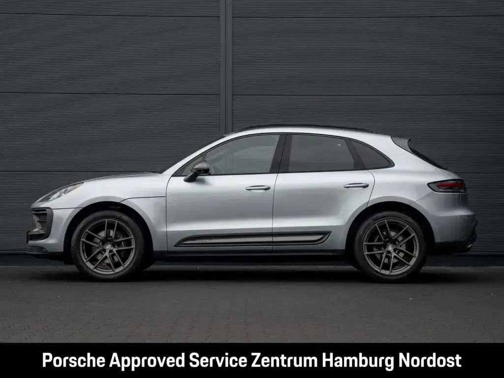 Main__Slider__Photo:Porsche Macan T Panorama Servolenkung Plus 03/2024-1