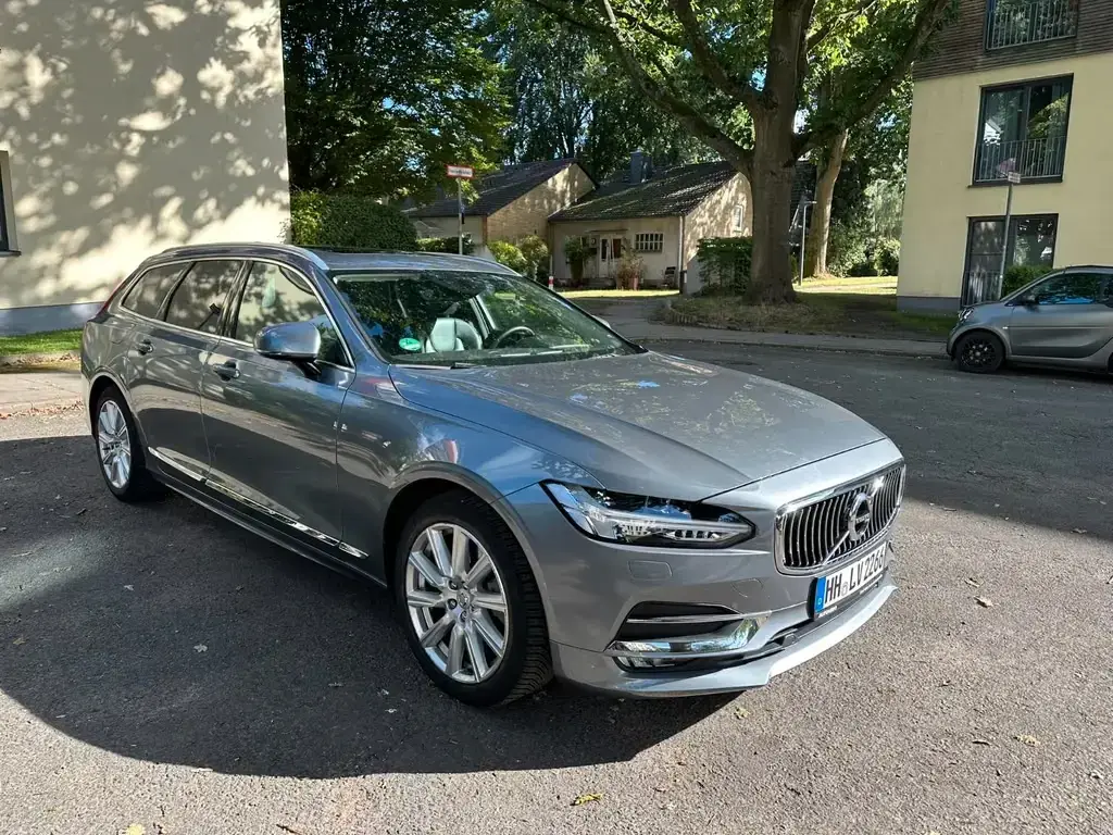 Main__Slider__Photo:Volvo V90 T6 AWD Inscription | Harman Kardon | Pano 10/2018-1