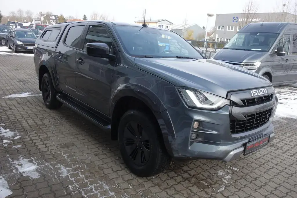 Main__Slider__Photo:Isuzu D-Max Double Cab 4WD V-CROSS LED/KAM/HARDTOP 03/2023-1