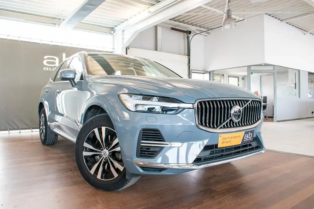 Main__Slider__Photo:Volvo XC 60 T6 AWD RECHARGE PLUG-IN INSCRIPTION, PANO, 11/2021-1