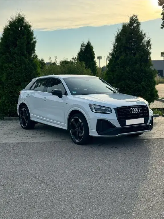 Main__Slider__Photo:Audi Q2 40 TFSI S tronic quattro S line S line 01/2022-1