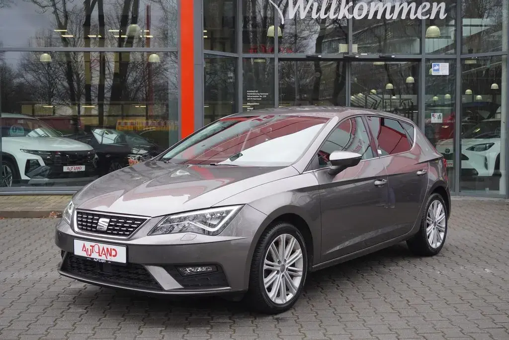 Main__Slider__Photo:Seat Leon 1.4 TSI Xcellence LED Klima SHZ Navi Sound 06/2017-1
