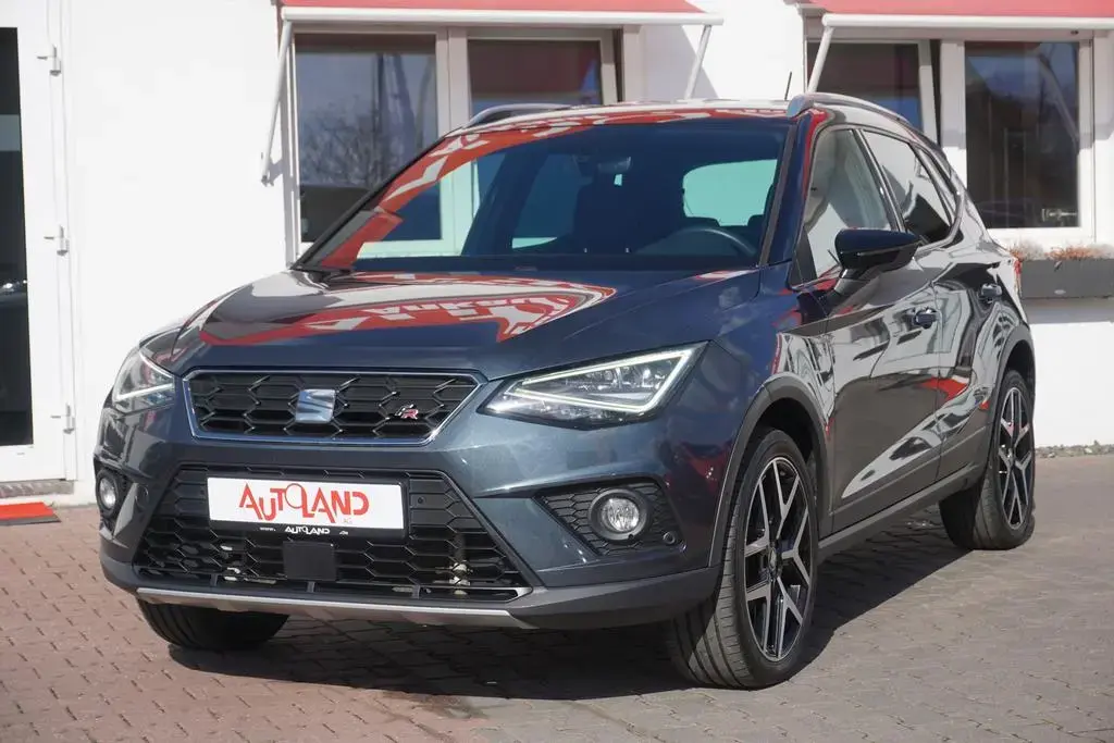 Main__Slider__Photo:Seat Arona 1.0 TSI FR LED Alcantara Kamera Totwinkel 07/2019-1