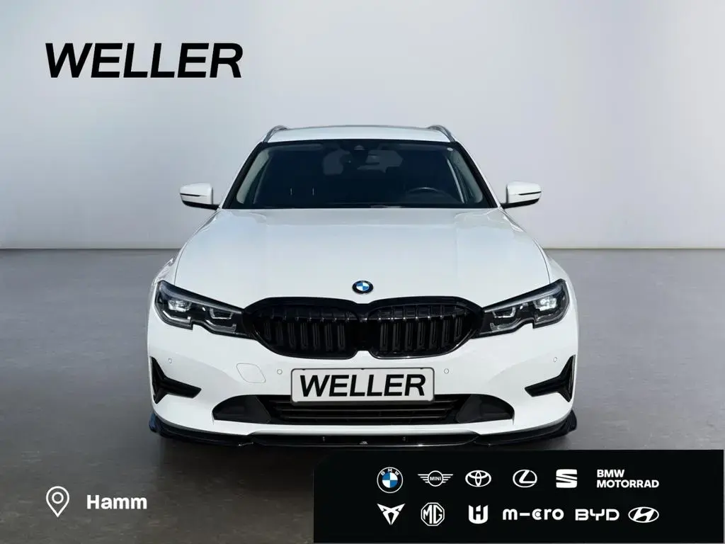 Main__Slider__Photo:BMW 3 Series 320 i Touring Advantage *LED*Sportsitze*AHK*HiFi 02/2020-1