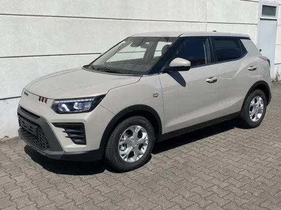 Main__Slider__Photo:Ssangyong Tivoli 1.5 T-GDI 2WD AT Nomad DigiCockpit RKam N null-1