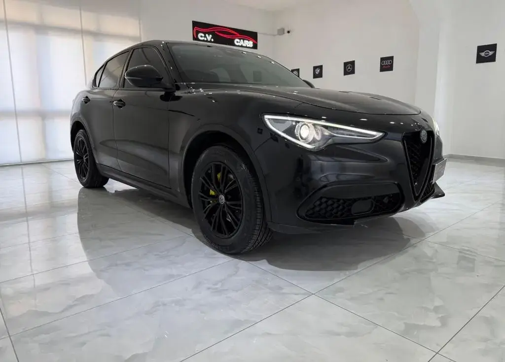 Main__Slider__Photo:Alfa Romeo Stelvio ROMEO STELVIO 190CV Q4 TOTAL BLACK 01/2021-1