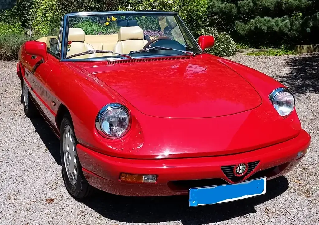 Main__Slider__Photo:Alfa Romeo Spider 08/1990-1