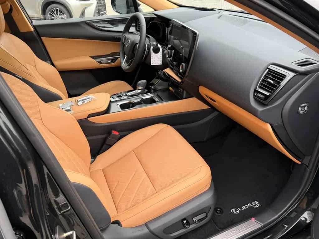 Lexus NX 450h NX 450 h+ E-Executive.HUD.LED.P-Dach.360K.MY26 null-photo-12