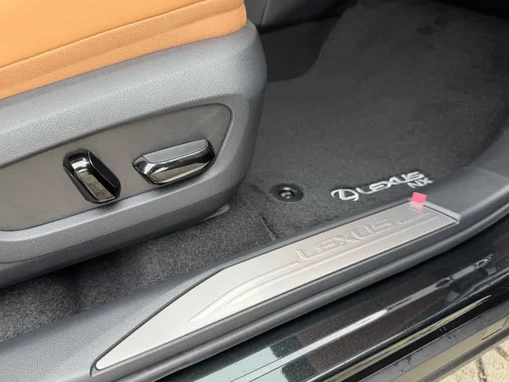 Lexus NX 450h NX 450 h+ E-Executive.HUD.LED.P-Dach.360K.MY26 null-photo-14