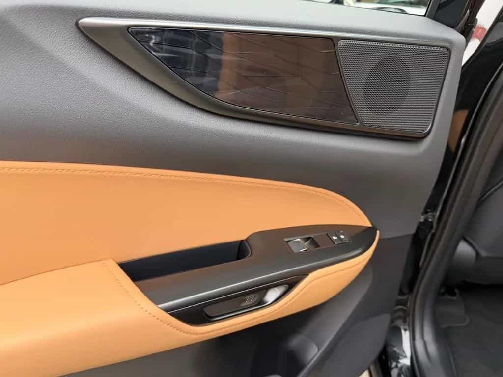 Lexus NX 450h NX 450 h+ E-Executive.HUD.LED.P-Dach.360K.MY26 null-photo-22