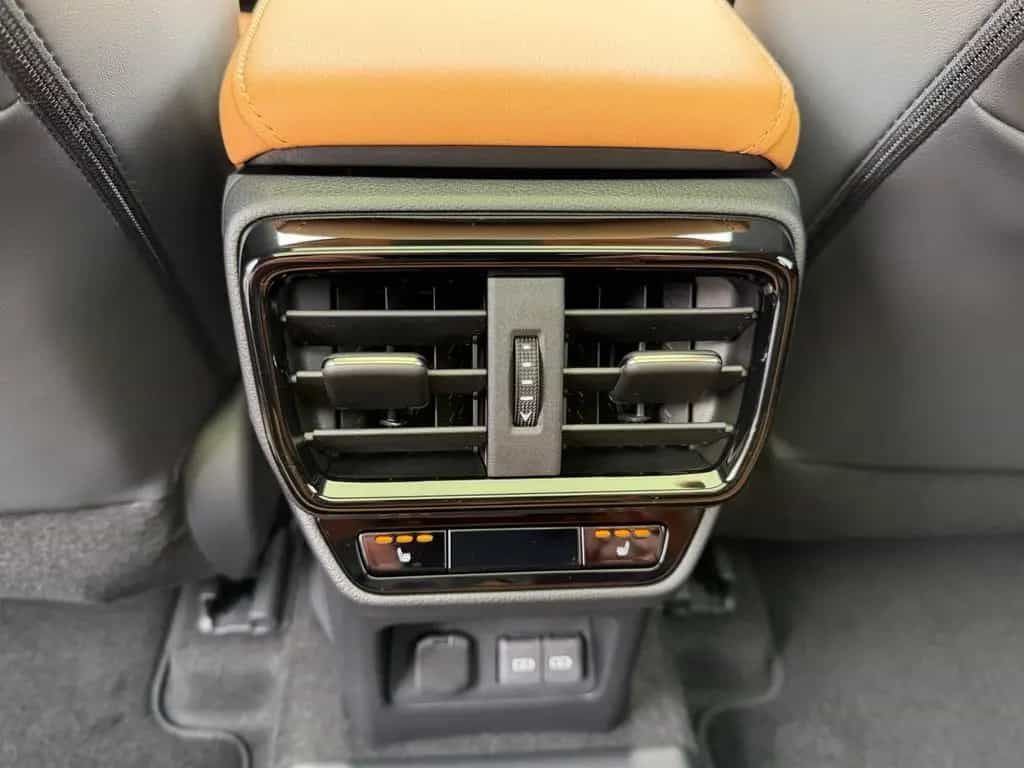 Lexus NX 450h NX 450 h+ E-Executive.HUD.LED.P-Dach.360K.MY26 null-photo-23