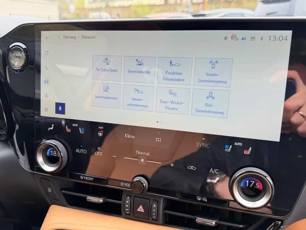 Lexus NX 450h NX 450 h+ E-Executive.HUD.LED.P-Dach.360K.MY26 null-photo-43