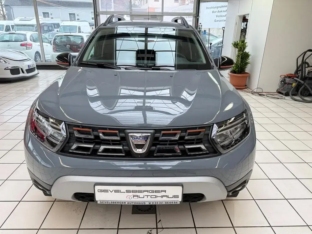 Main__Slider__Photo:Dacia Duster II Extreme Scheckheft Navi 360 Kamera Kli 11/2022-1