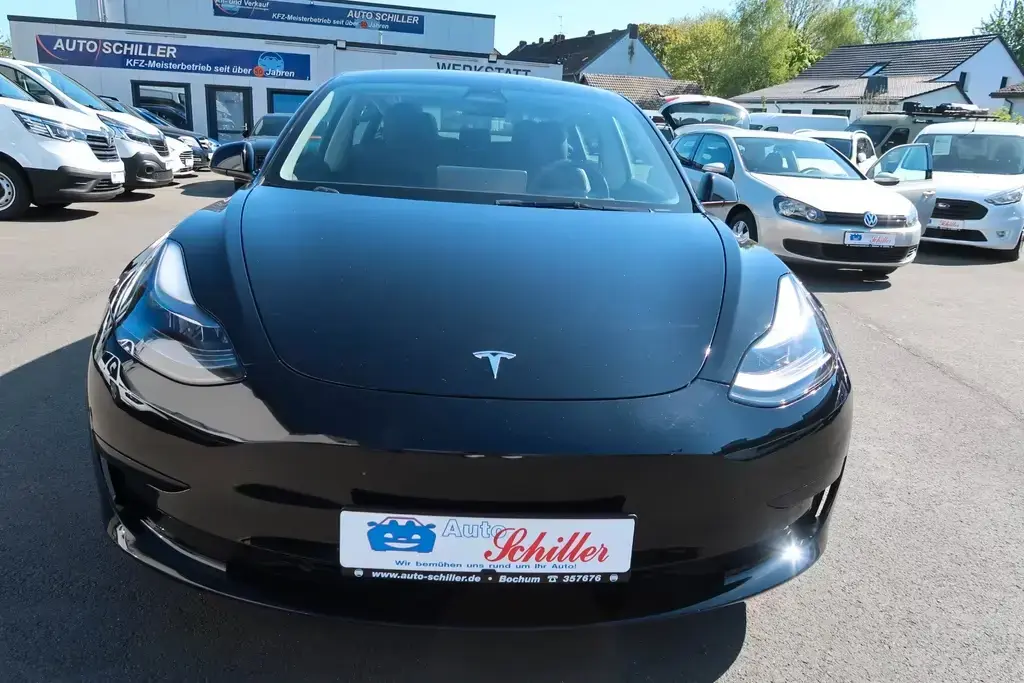 Main__Slider__Photo:Tesla Model 3 Basis RWD # SCHWARZ # incl. MWST. 03/2023-1
