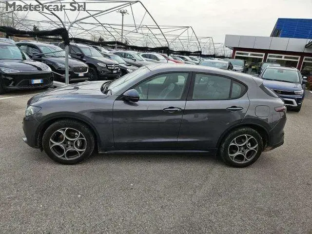 Main__Slider__Photo:Alfa Romeo Stelvio ROMEO Stelvio Stelvio 2023 2.2 t Sprint rwd 05/2023-1
