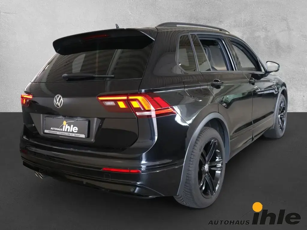 Main__Slider__Photo:Volkswagen Tiguan R-Line Black Style 1,5 TSI DYNAUDIO+360°K 08/2019-1