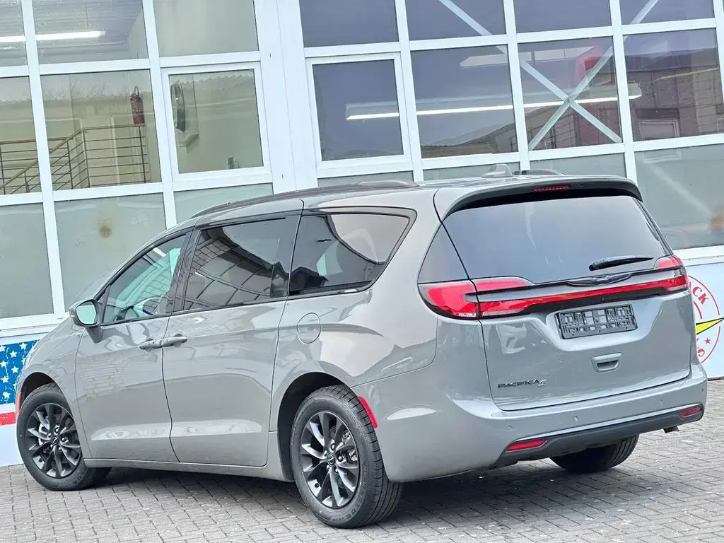 Main__Slider__Photo:Chrysler Pacifica S V6 Leder DVD Disrtronic 8 Sitze PDC 08/2021-1