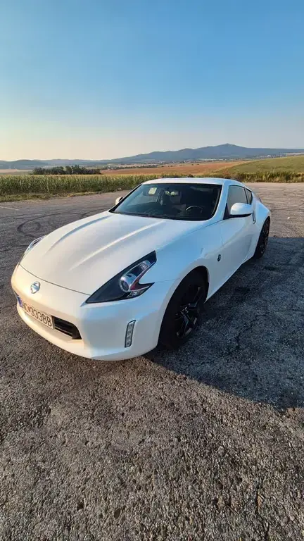 Main__Slider__Photo:Nissan 370Z 01/2020-1