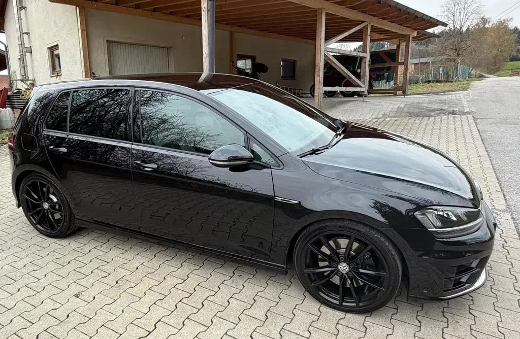 Main__Slider__Photo:Volkswagen Golf 2.0 TSI 4MOTION BMT R R 11/2016-1