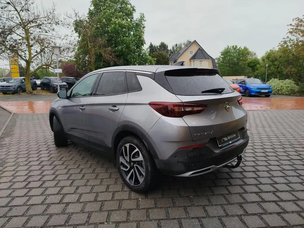 Main__Slider__Photo:Opel Grandland 2.0 CDTI, Navi, AHK, Winterpaket, Pano 02/2018-1