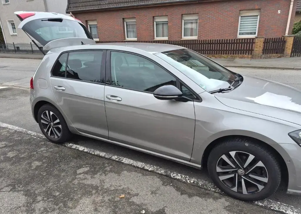 Main__Slider__Photo:Volkswagen Golf 1.0 TSI OPF IQ.DRIVE IQ.DRIVE 08/2019-1