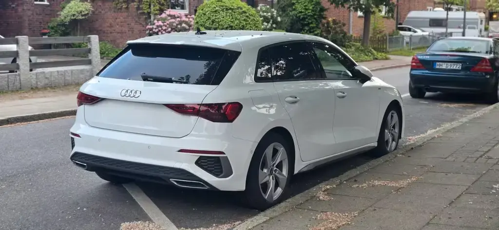 Main__Slider__Photo:Audi A3 35 TFSI S tronic S line Sportback S line 01/2022-1