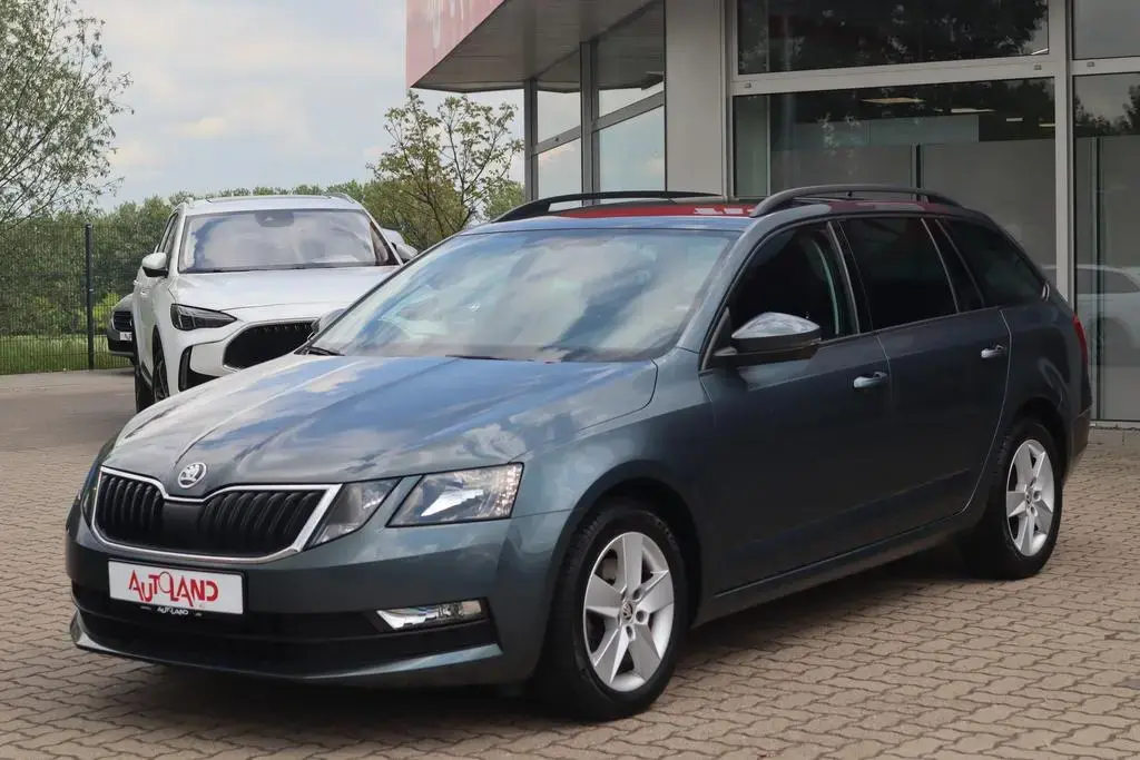 Main__Slider__Photo:Skoda Octavia Combi 1.5 TSI Ambition Navi SmartLink 01/2019-1