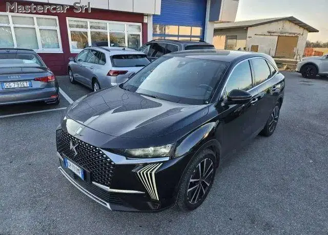 Main__Slider__Photo:DS Automobiles DS7 (Crossback) DS AUTOMOBILES DS 7 1.6 225cv E-Tense Automatica 06/2023-1