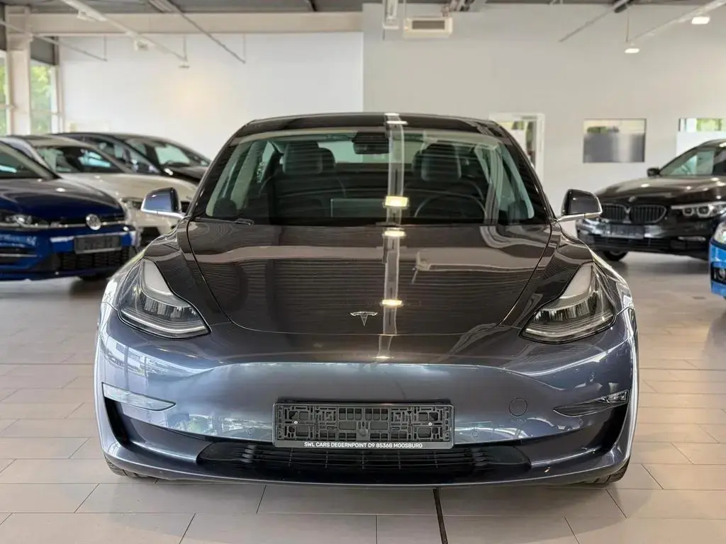 Main__Slider__Photo:Tesla Model 3 Performance Dual AWD 06/2019-1