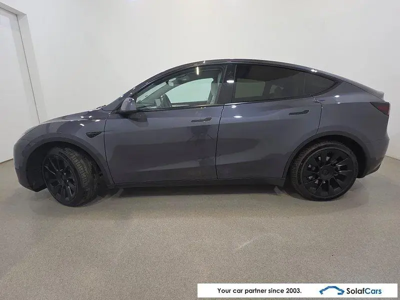 Main__Slider__Photo:Tesla Model Y Long Range Dual Motor AWD Pano LED Navi 02/2022-1