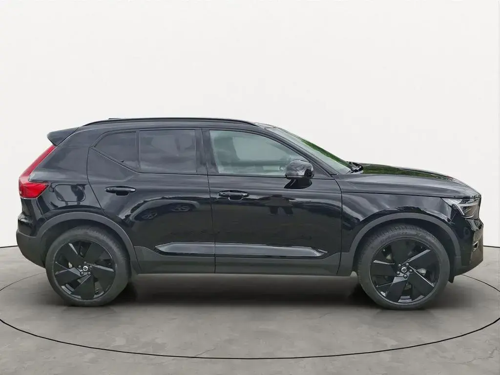 Main__Slider__Photo:Volvo XC40 B3 Black Edition Plus 360° H/K ACC LED 20" 05/2025-1