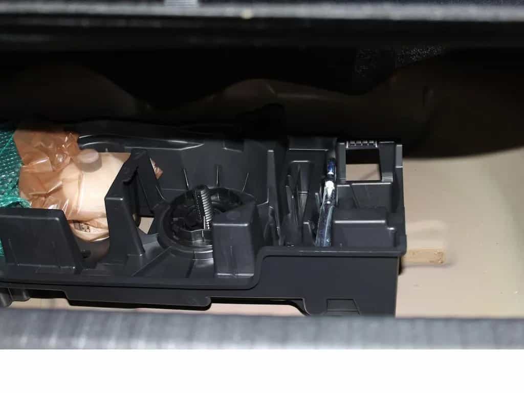 Citroën C4 Hybrid 145 Max 04/2026-photo-36