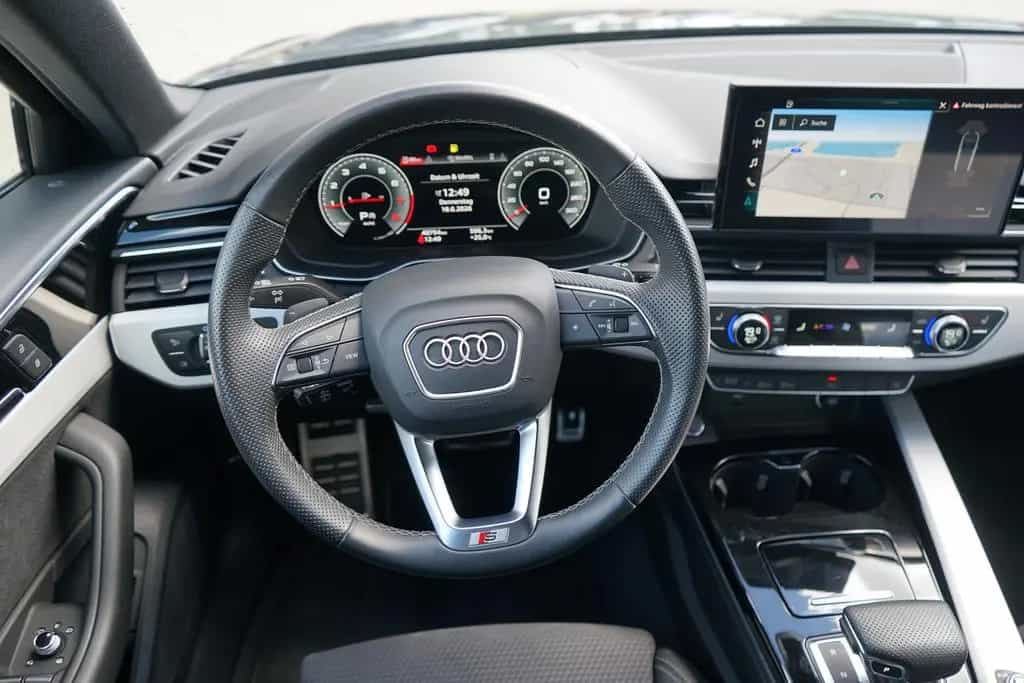 Audi A4 Avant 45 TFSI qu. 2xS line LED ACC AHK Navi 06/2023-photo-16