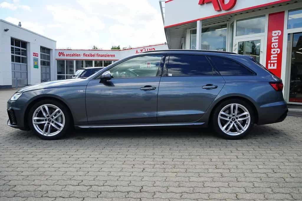 Audi A4 Avant 45 TFSI qu. 2xS line LED ACC AHK Navi 06/2023-photo-3
