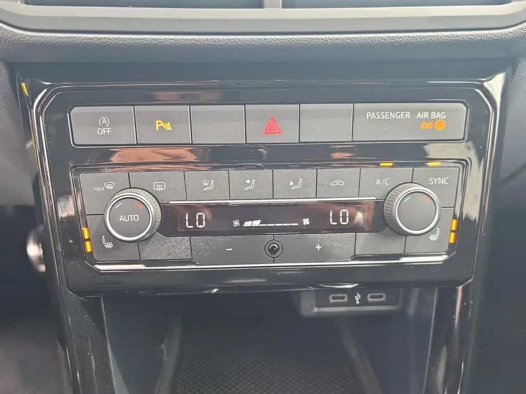 Volkswagen T-Cross United NAVI SHZ PDC APP-CONNECT 11/2020-photo-24