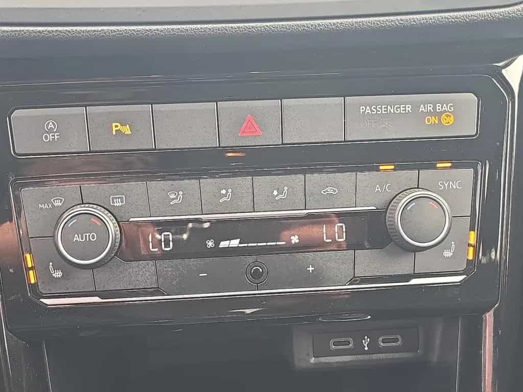 Volkswagen T-Cross United NAVI SHZ PDC APP-CONNECT 11/2020-photo-27