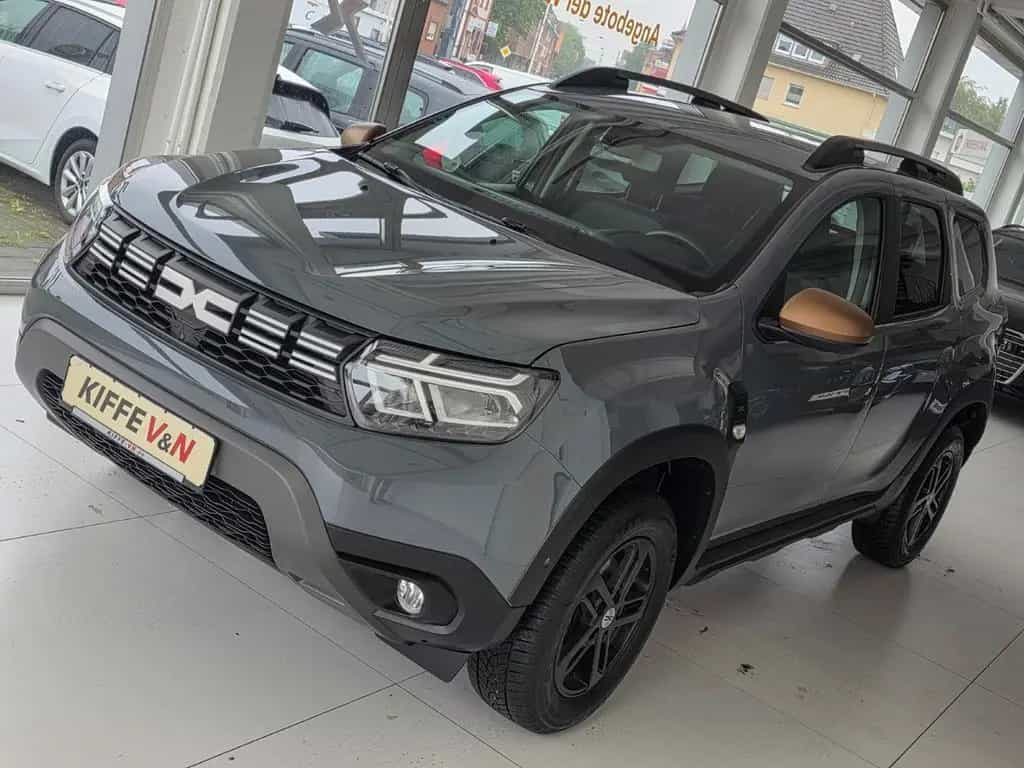 Dacia Duster II Extreme 150PS SHZ 360-Kamera AHK Navi 06/2023-photo-1