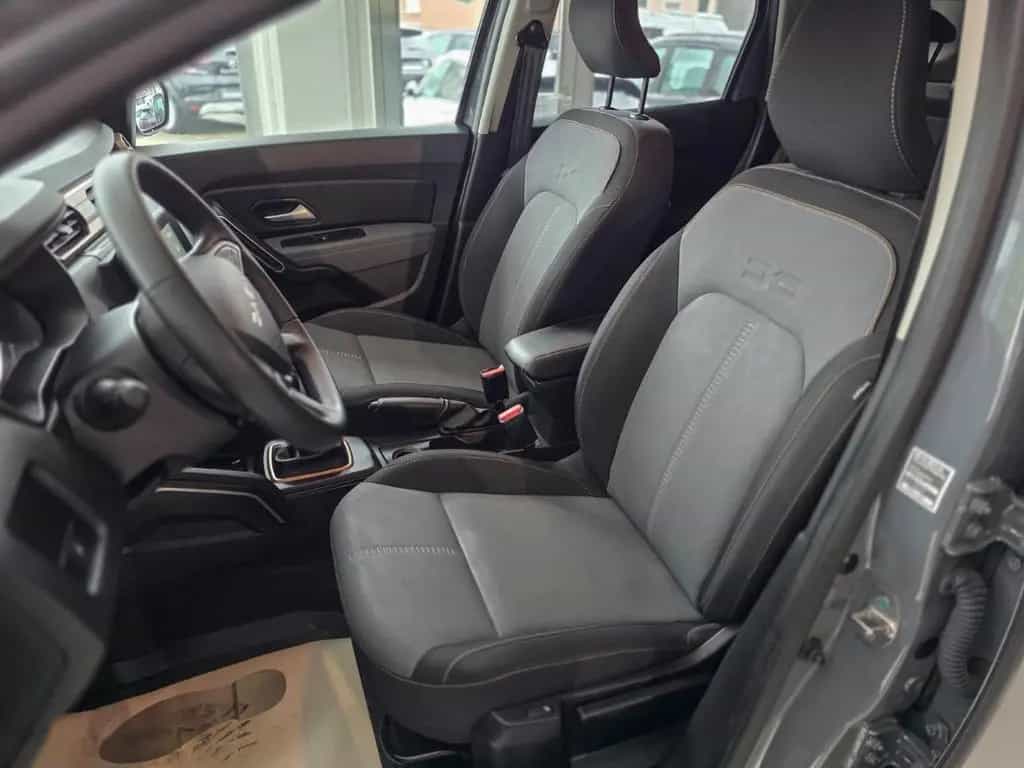 Dacia Duster II Extreme 150PS SHZ 360-Kamera AHK Navi 06/2023-photo-5