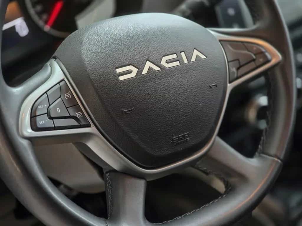 Dacia Duster II Extreme 150PS SHZ 360-Kamera AHK Navi 06/2023-photo-6