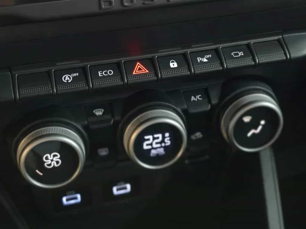 Dacia Duster II Extreme 150PS SHZ 360-Kamera AHK Navi 06/2023-photo-9