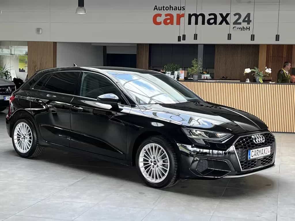 Audi A3 30 TFSI advanced S-Line CarPlay Navi PDC ACC 10/2023-photo-0