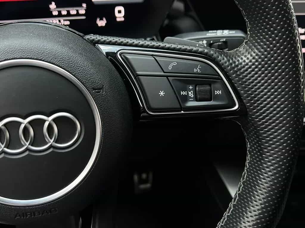 Audi A3 30 TFSI advanced S-Line CarPlay Navi PDC ACC 10/2023-photo-26