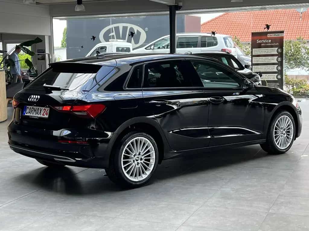 Audi A3 30 TFSI advanced S-Line CarPlay Navi PDC ACC 10/2023-photo-5