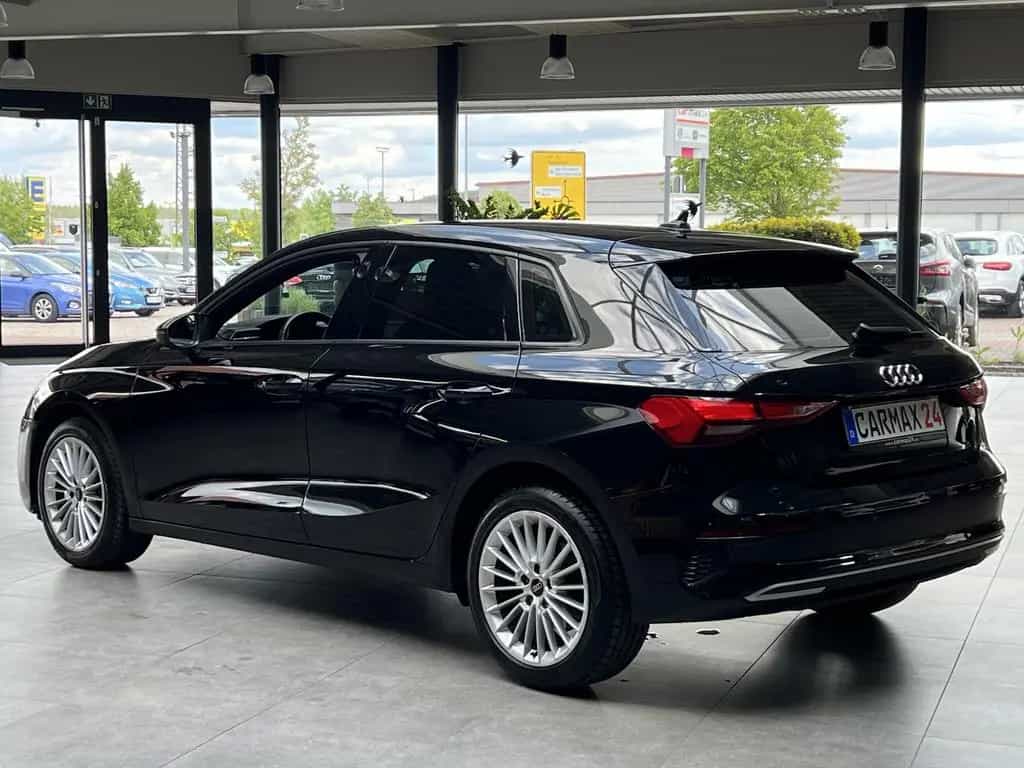 Audi A3 30 TFSI advanced S-Line CarPlay Navi PDC ACC 10/2023-photo-7