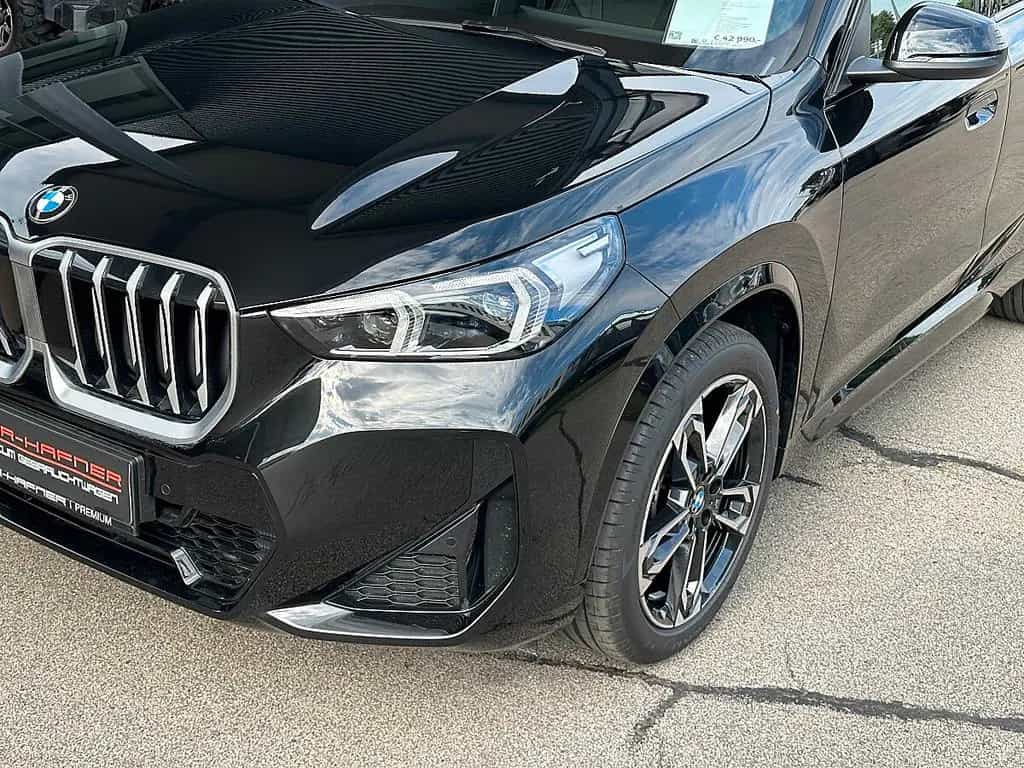 BMW X1 sDrive18i M-Paket Aut. / Pano / Sportsitze 12/2025-photo-4