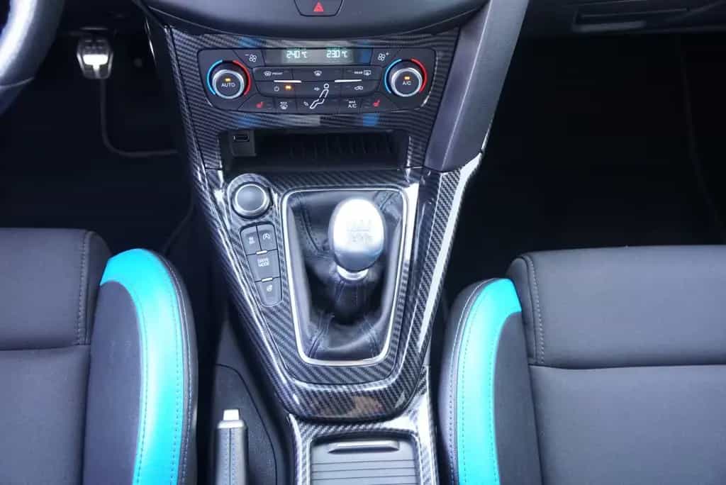 Ford Focus 2.3 RS AWD Perfomance *19Zoll*Scheckheft* 01/2017-photo-16