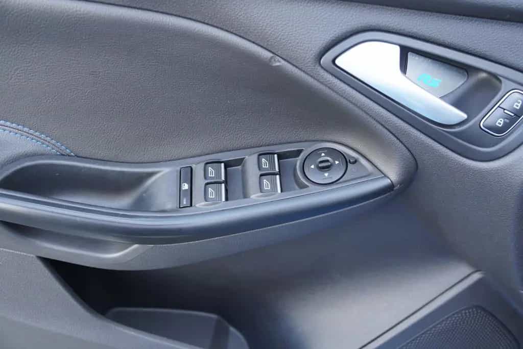 Ford Focus 2.3 RS AWD Perfomance *19Zoll*Scheckheft* 01/2017-photo-28