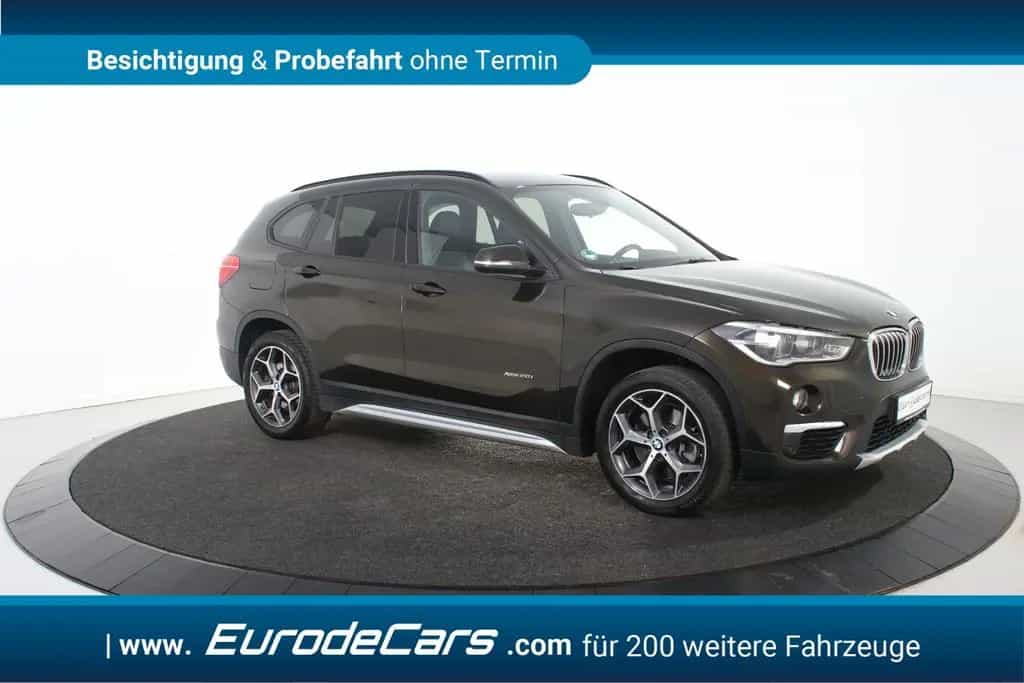 BMW X1 xDrive20i *2.Hand*4x4*AHK*SHZ*Park ass.* 03/2017-photo-23